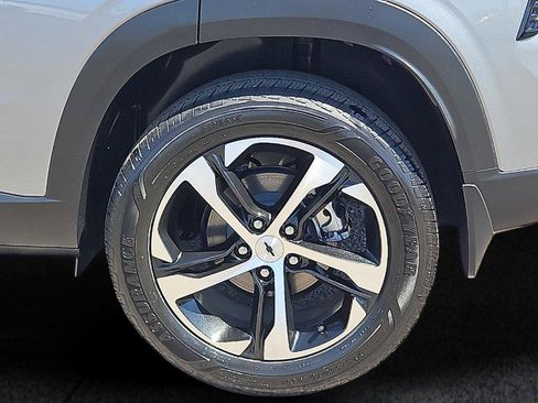 Used 2025 Chevrolet Trax RS w/ Driver Confidence Package FWD image 8