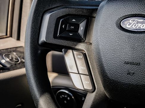 Used 2018 Ford F250 XLT AWD/4WD image 14