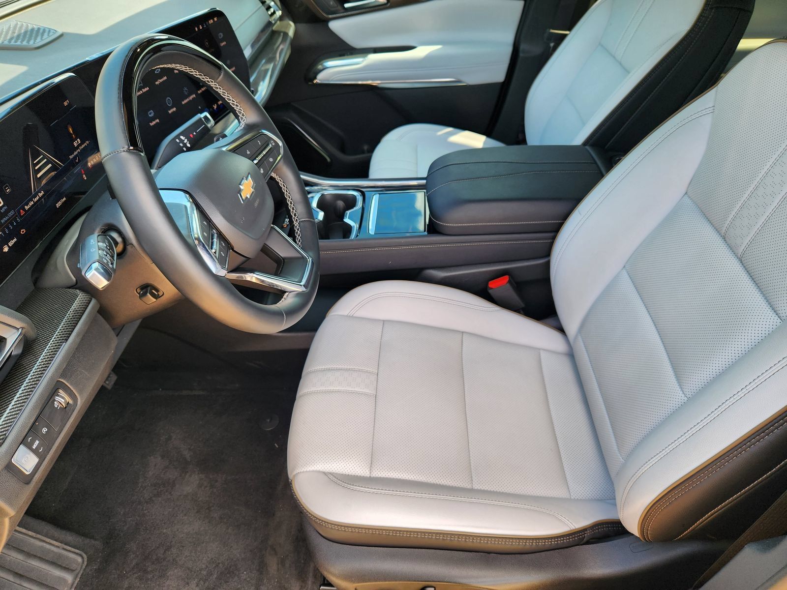 Used 2026 Chevrolet Traverse High Country w/ LPO, Floor Liner Package FWD image 19
