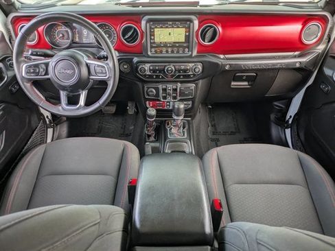 Used 2023 Jeep Wrangler Unlimited Rubicon w/ Cold Weather Group AWD/4WD image 25