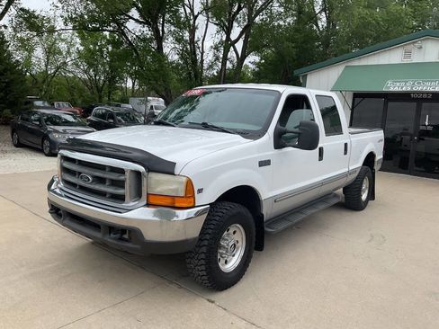 Used 1999 Ford F250 XLT AWD/4WD image 6