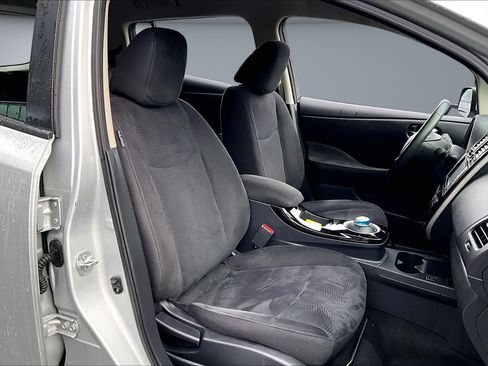 Used 2014 Nissan Leaf SV w/ LED & Quick Charge Package image 27