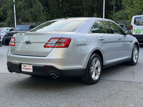 Used 2019 Ford Taurus SE FWD image 7