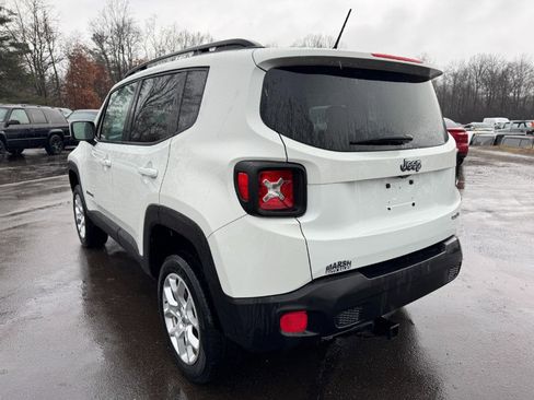 Used 2015 Jeep Renegade Latitude image 3