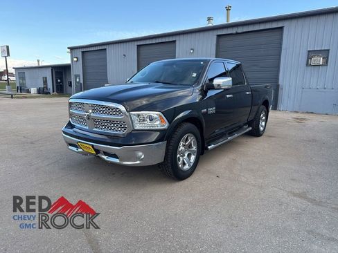 Used 2017 RAM 1500 Laramie w/ Convenience Group AWD/4WD image 3