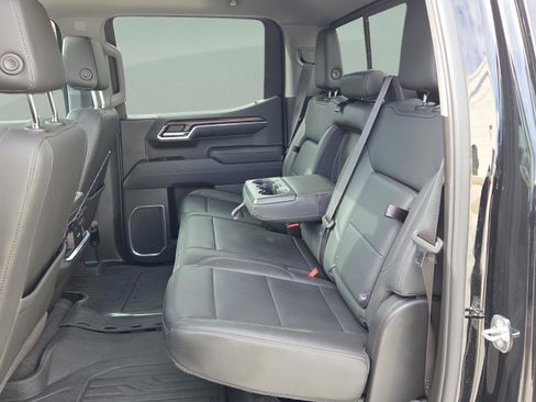 Used 2022 GMC Sierra 1500 SLT w/ SLT Premium Plus Package image 9