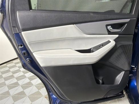 Used 2022 Acura MDX FWD w/ Technology Package image 23