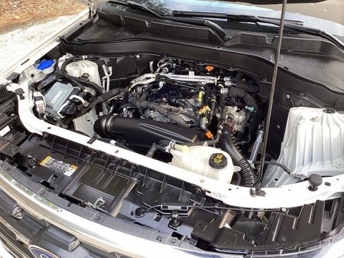 Used 2025 Ford Explorer Active w/ Active Comfort Package image 24