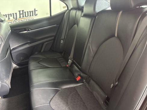 Used 2020 Toyota Camry XSE image 22