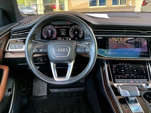 Used 2024 Audi Q8 Premium Plus w/ Premium Plus Package AWD/4WD image 6