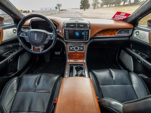 Used 2017 Lincoln Continental Black Label w/ Rear-seat Package image 18