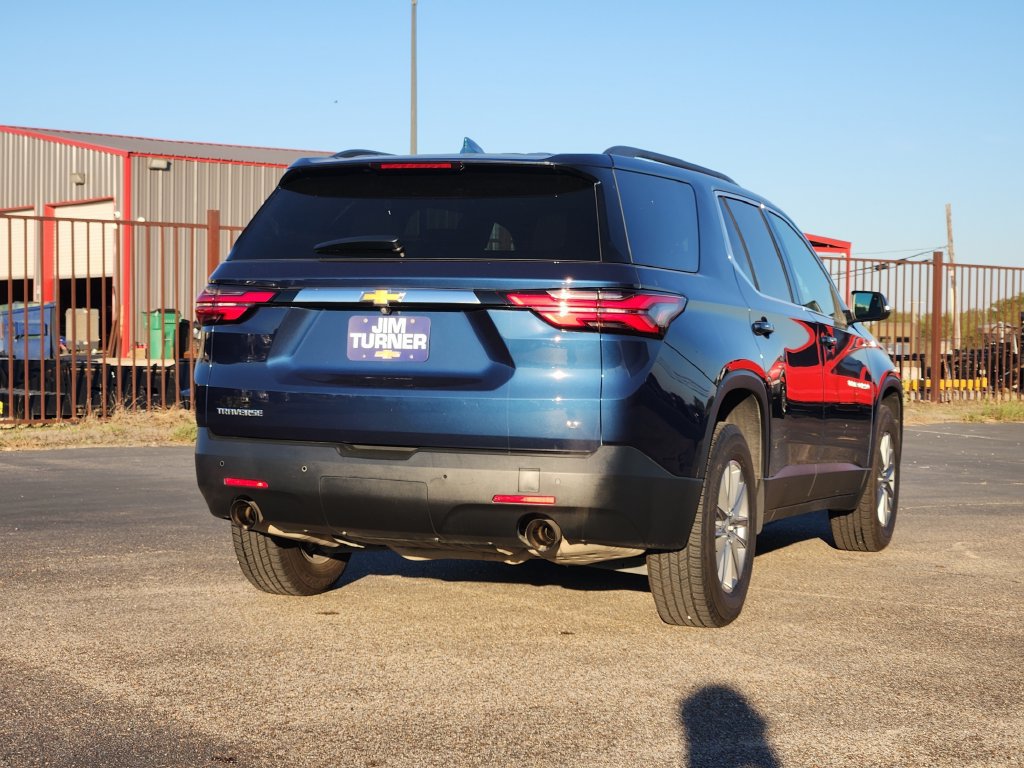 Used 2022 Chevrolet Traverse LT FWD image 7