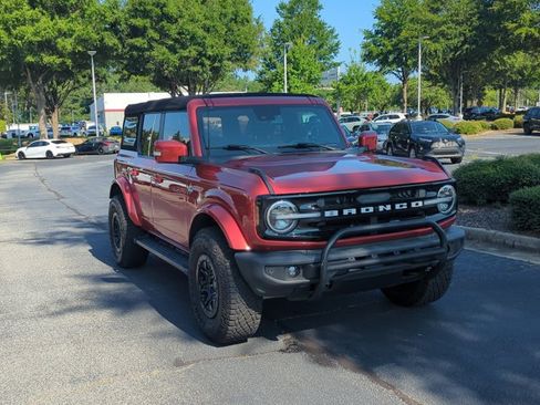 Used 2022 Ford Bronco Outer Banks AWD/4WD image 3