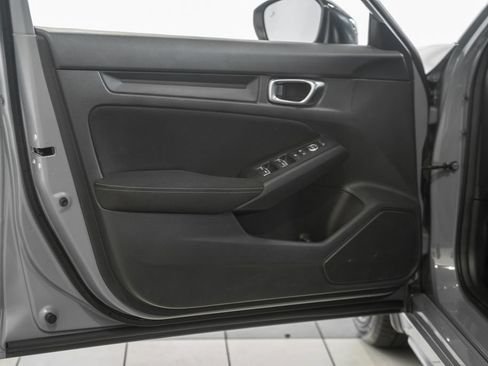 Used 2025 Honda Civic Sport image 32