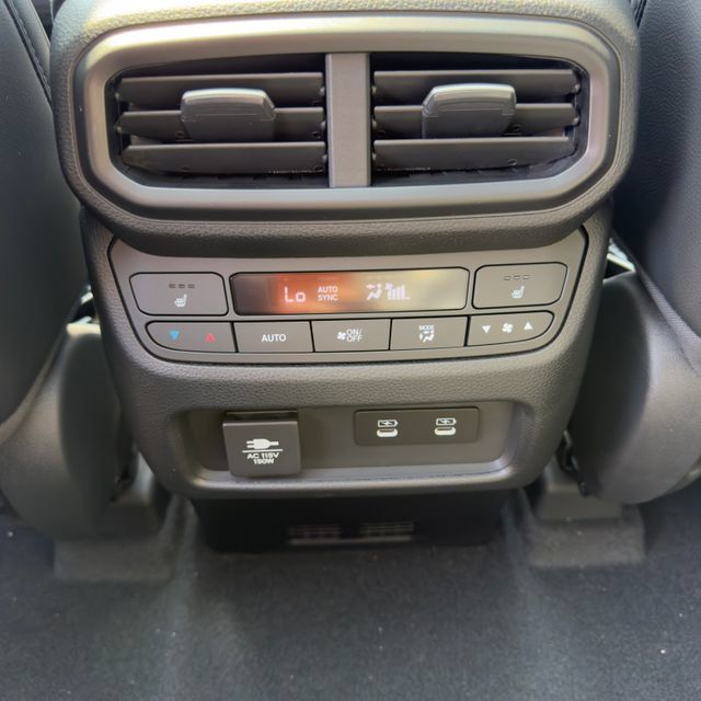 New 2026 Honda Pilot Elite image 18