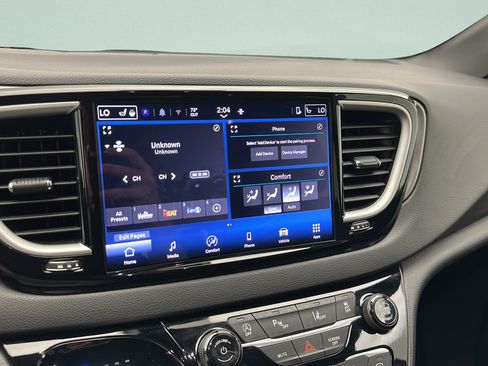 Used 2025 Chrysler Pacifica Select FWD image 20