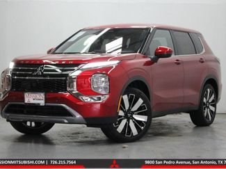 New 2026 Mitsubishi Outlander SE video 1
