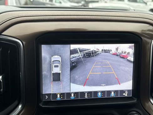 Used 2019 Chevrolet Silverado 1500 High Country w/ Technology Package image 14