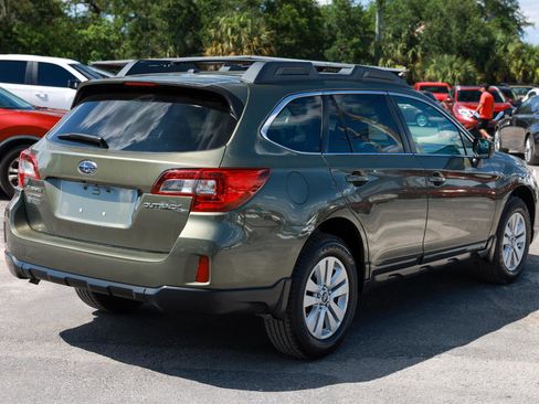 Used 2015 Subaru Outback 2.5i Premium AWD/4WD image 11