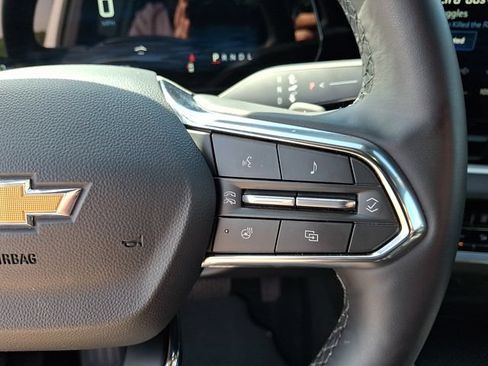 Used 2026 Chevrolet Equinox LT FWD image 22