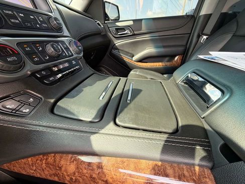 Used 2019 Chevrolet Tahoe Premier AWD/4WD image 23