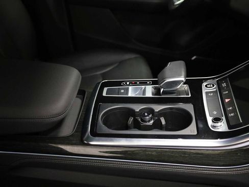 Used 2023 Audi Q7 Premium Plus w/ Premium Plus Package image 20