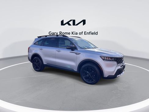 Certified 2022 Kia Sorento S image 2