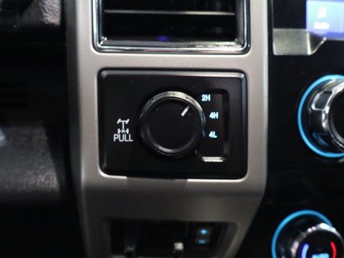 Used 2019 Ford F250 Lariat w/ Lariat Value Package AWD/4WD image 38