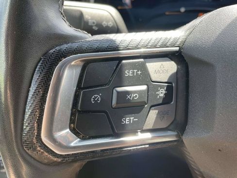 Used 2024 Ford Mustang Coupe RWD image 25