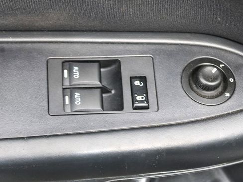 Used 2010 Dodge Challenger SE RWD image 20