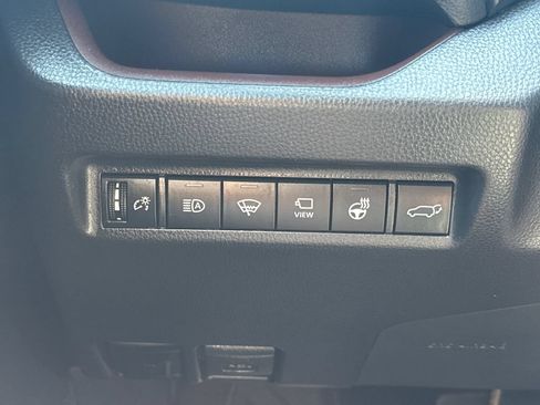 Used 2022 Toyota RAV4 Limited AWD/4WD image 37