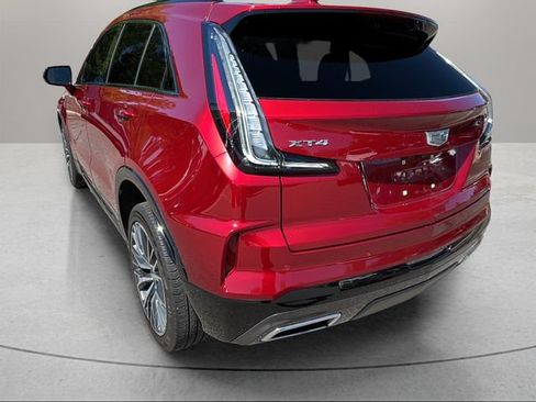 Used 2024 Cadillac XT4 Sport FWD image 10