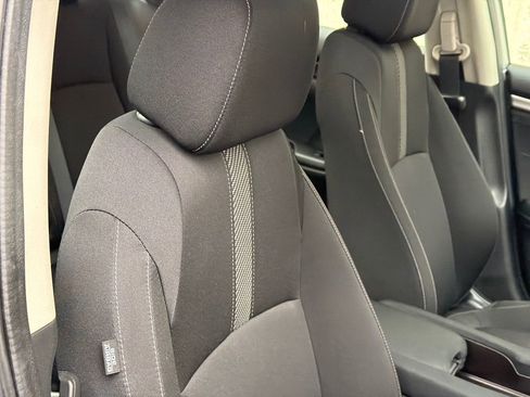 Used 2018 Honda Civic EX image 10