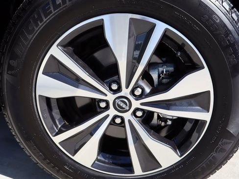 Used 2024 Nissan Murano SV image 47