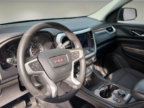 Used 2021 GMC Acadia SLE w/ Driver Convenience Package image 12