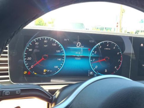 Used 2021 Mercedes-Benz GLE 350 w/ AMG Line Exterior image 13
