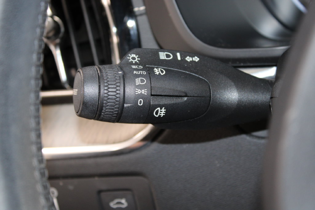 Used 2020 Volvo XC60 T6 Inscription AWD/4WD image 37
