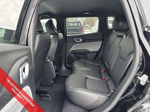 New 2026 Jeep Compass Latitude image 4