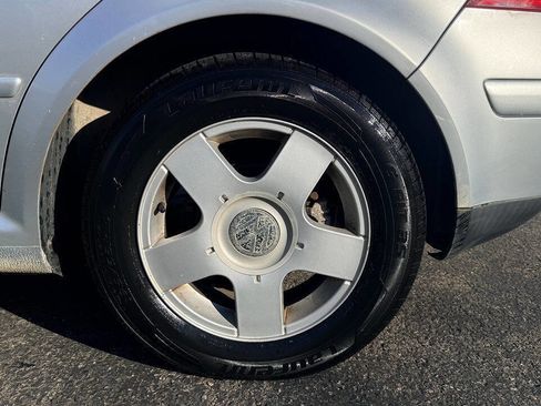 Used 2001 Volkswagen Golf GLS image 34