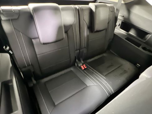 Used 2022 Volkswagen Atlas SE image 25