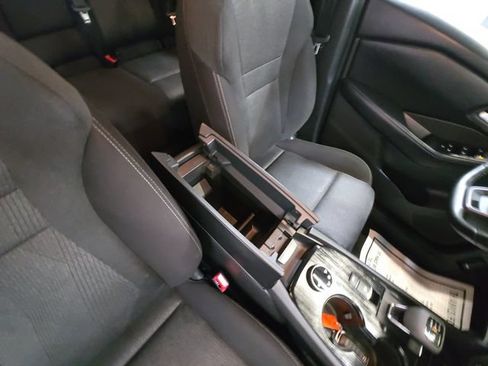 Used 2025 Nissan Rogue SV AWD/4WD image 29