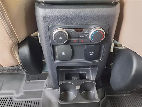 Used 2022 Ford Explorer Limited w/ Equipment Group 301A image 10