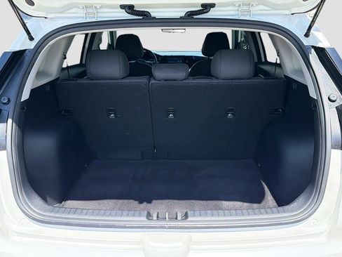 Used 2022 Kia Niro LX image 9