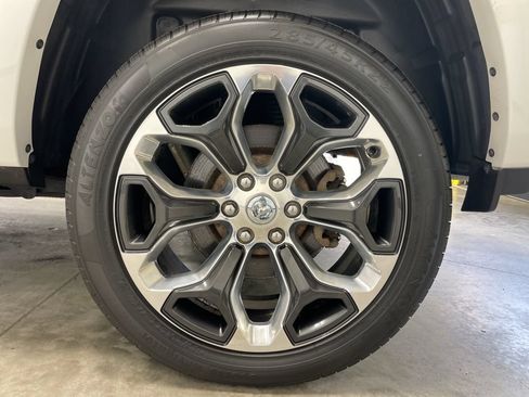 Used 2021 RAM 1500 Limited AWD/4WD image 13
