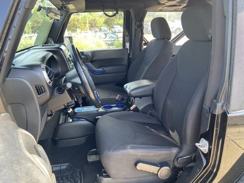 Used 2014 Jeep Wrangler Sport w/ Connectivity Group AWD/4WD image 16