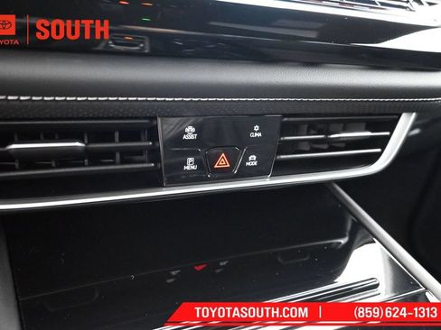 Used 2026 Volkswagen Atlas Cross Sport SE AWD/4WD image 21