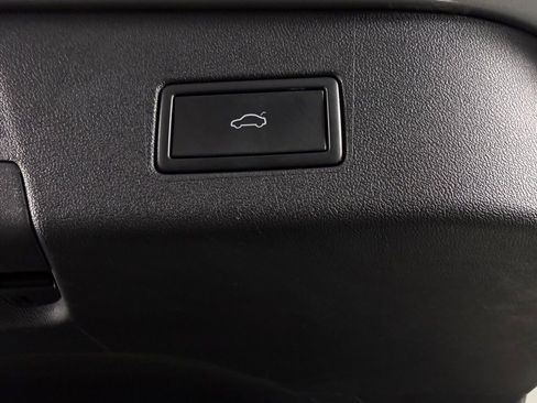 Used 2023 Volkswagen ID.4 Pro S image 29