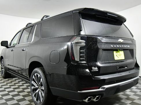 New 2025 Chevrolet Suburban High Country image 13