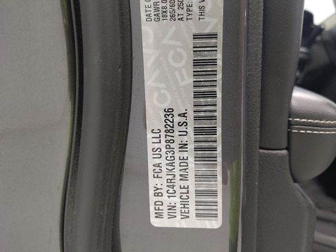 Used 2023 Jeep Grand Cherokee L Laredo AWD/4WD image 33