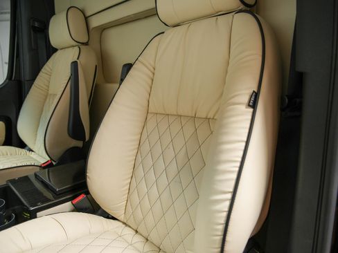 Used 2020 Mercedes-Benz Sprinter 3500 image 76